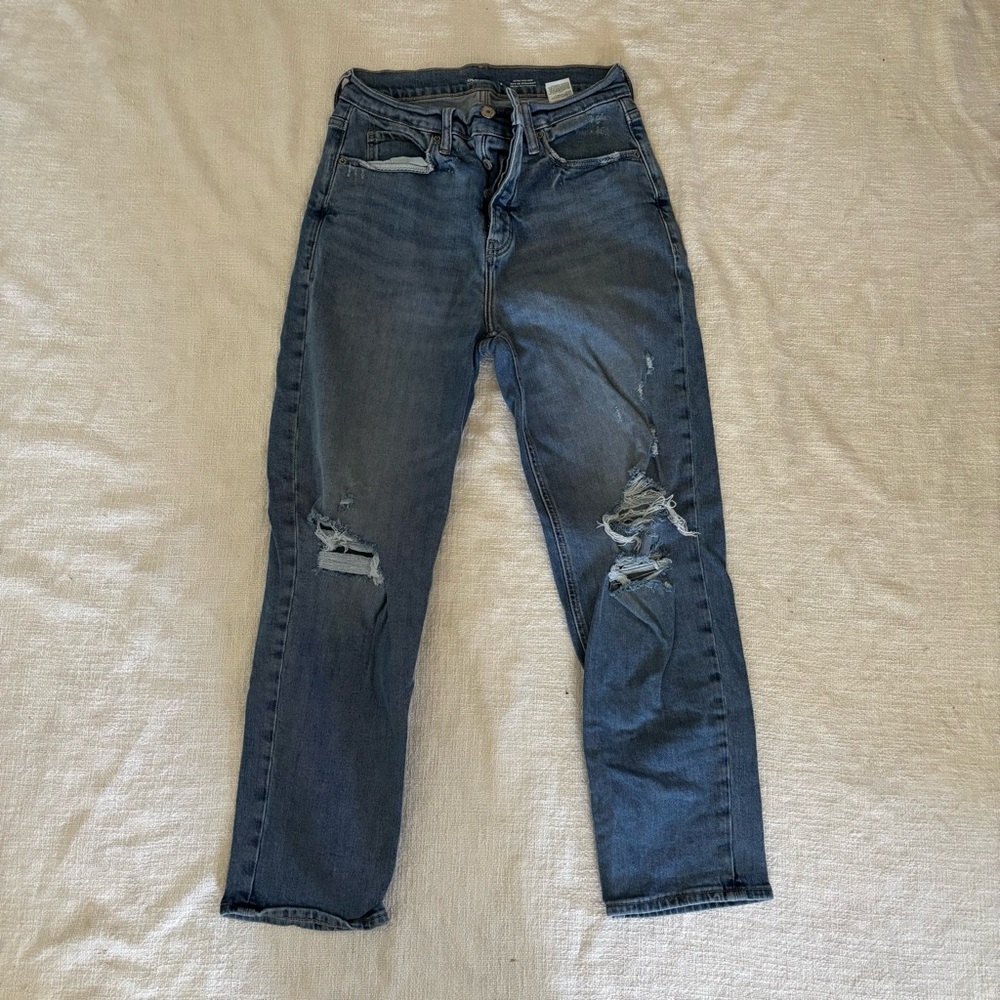 Old Navy Women's Sky Hi Straight Leg Jeans - Distressed Blue